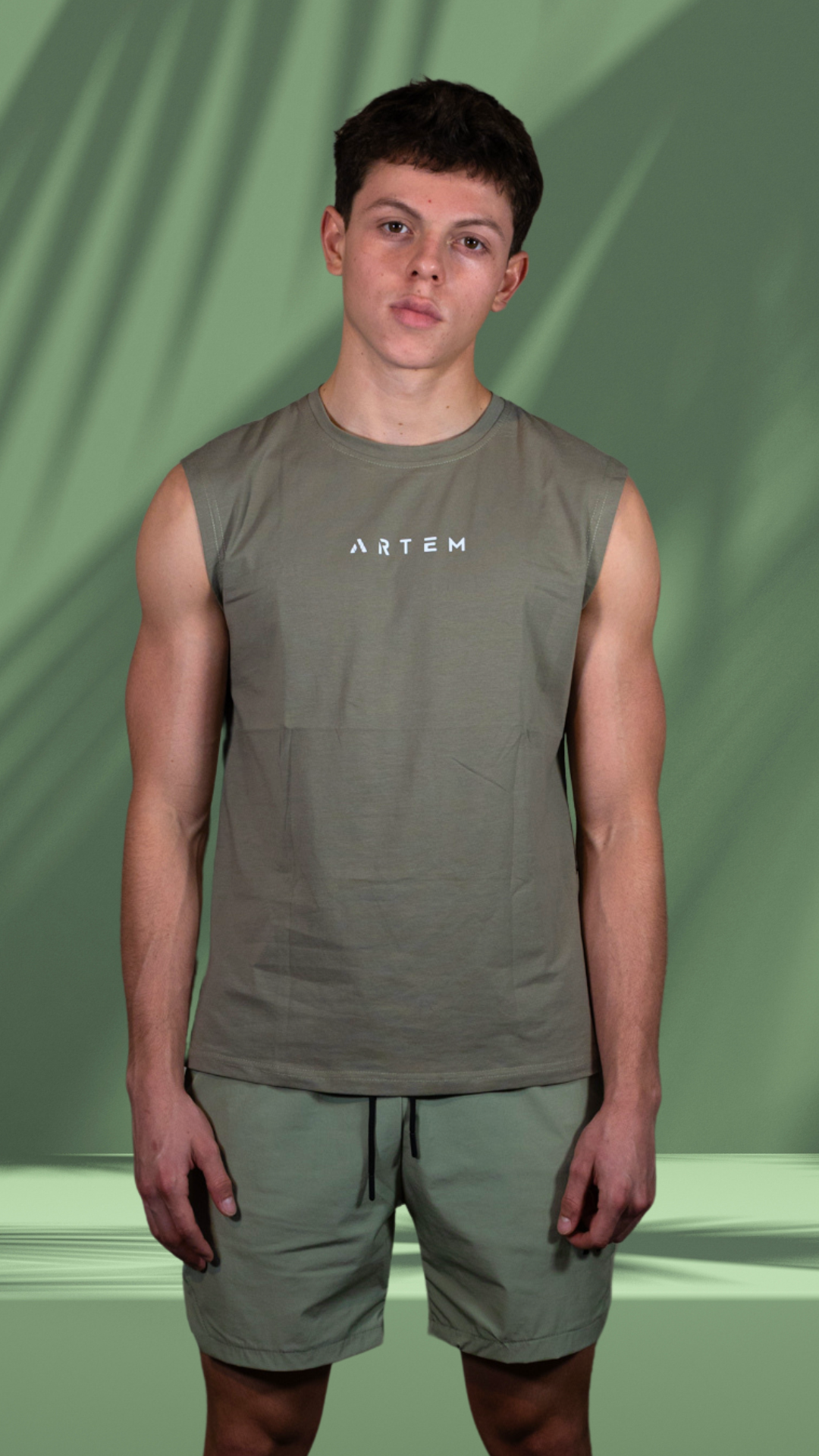 Singlet Drop Tank Top 02