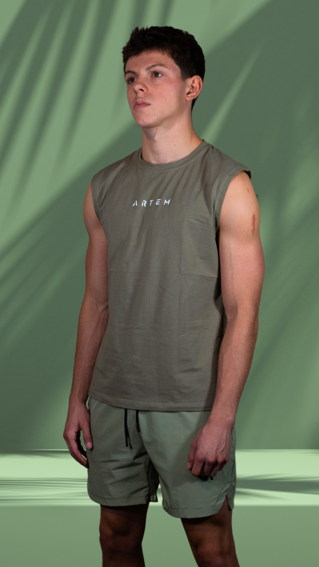 Singlet Drop Tank Top 02